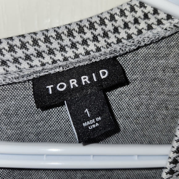 Torrid peplum houndstooth dress in size 1 (14-16) - Picture 6 of 7